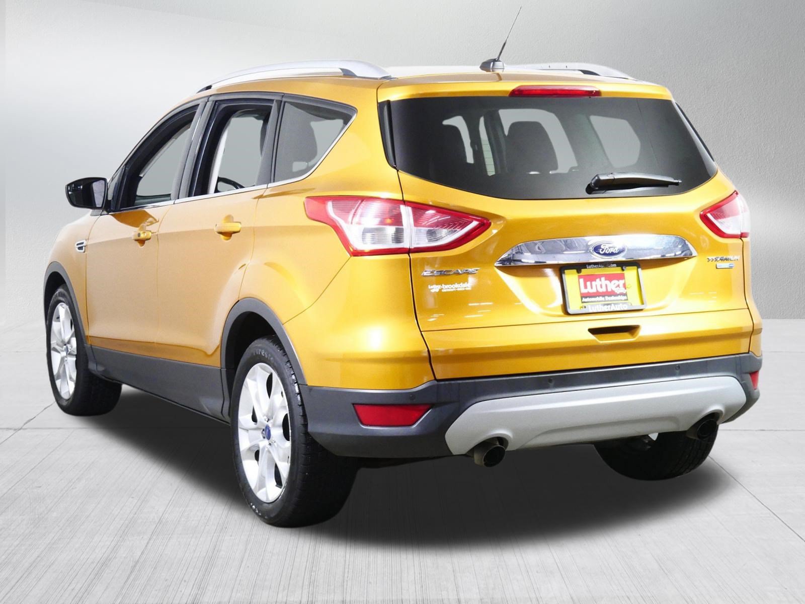 Used 2016 Ford Escape Titanium AWD/4WD image 5