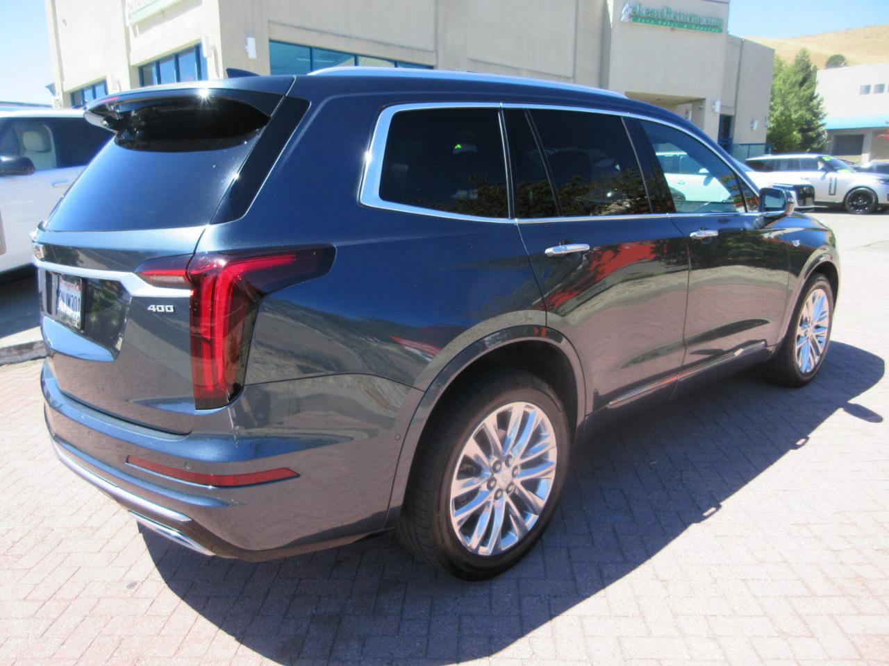Used 2020 Cadillac XT6 Premium Luxury AWD/4WD image 2