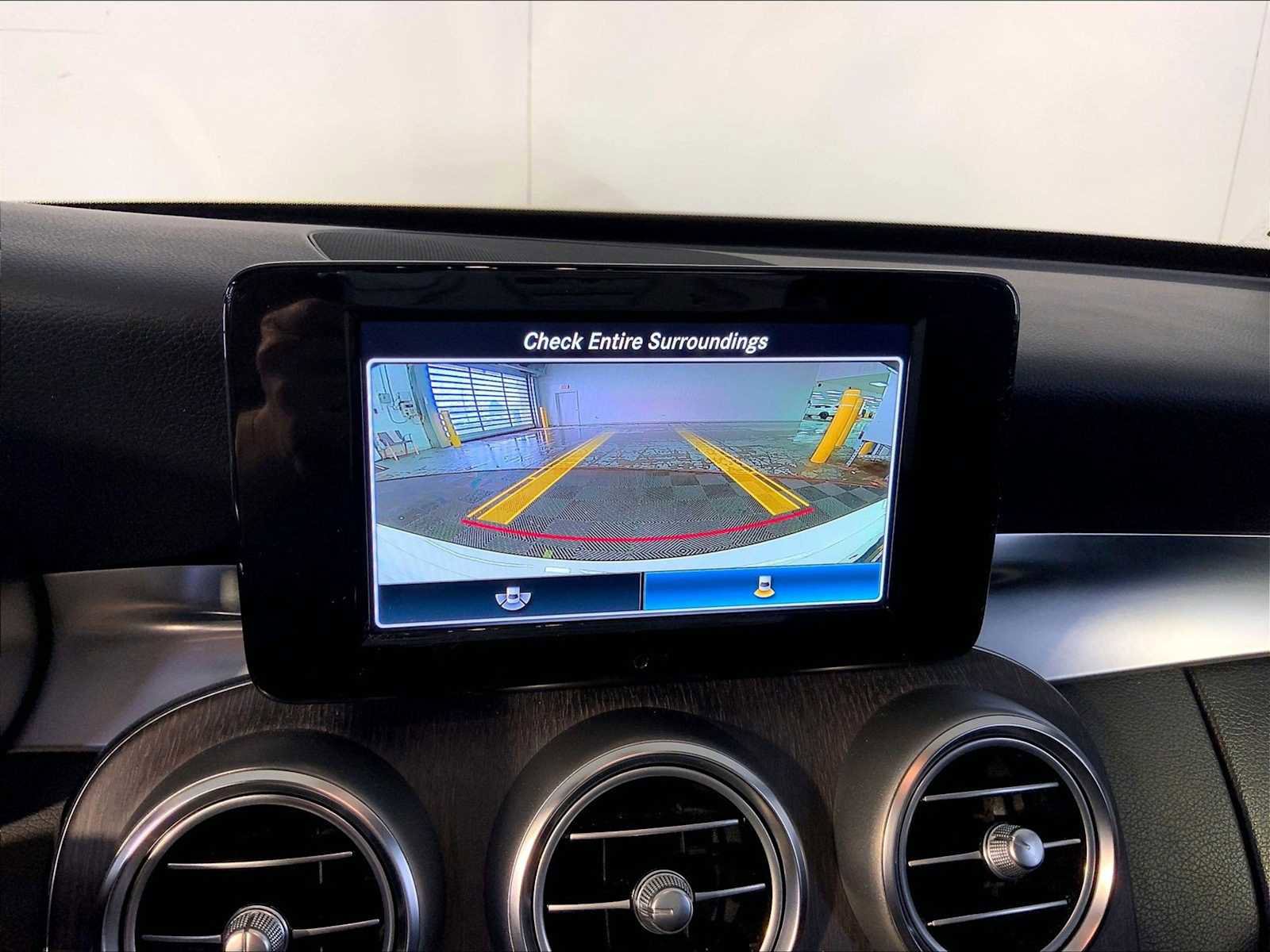 Used 2019 Mercedes-Benz C 300 4MATIC Sedan image 31