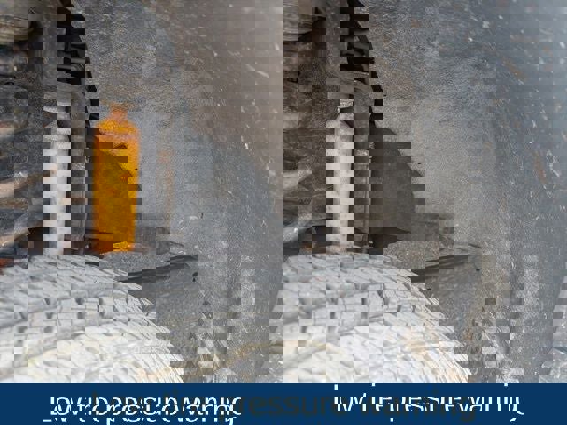 Used 2017 Ford F350 XLT w/ Advanced Security Pack AWD/4WD image 18