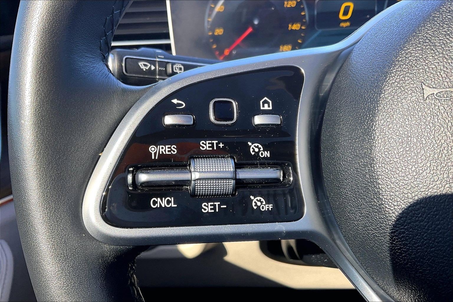 Used 2022 Mercedes-Benz GLE 350 image 21