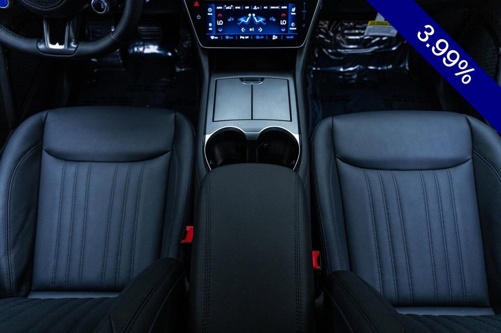 Used 2024 Maserati Grecale GT image 43