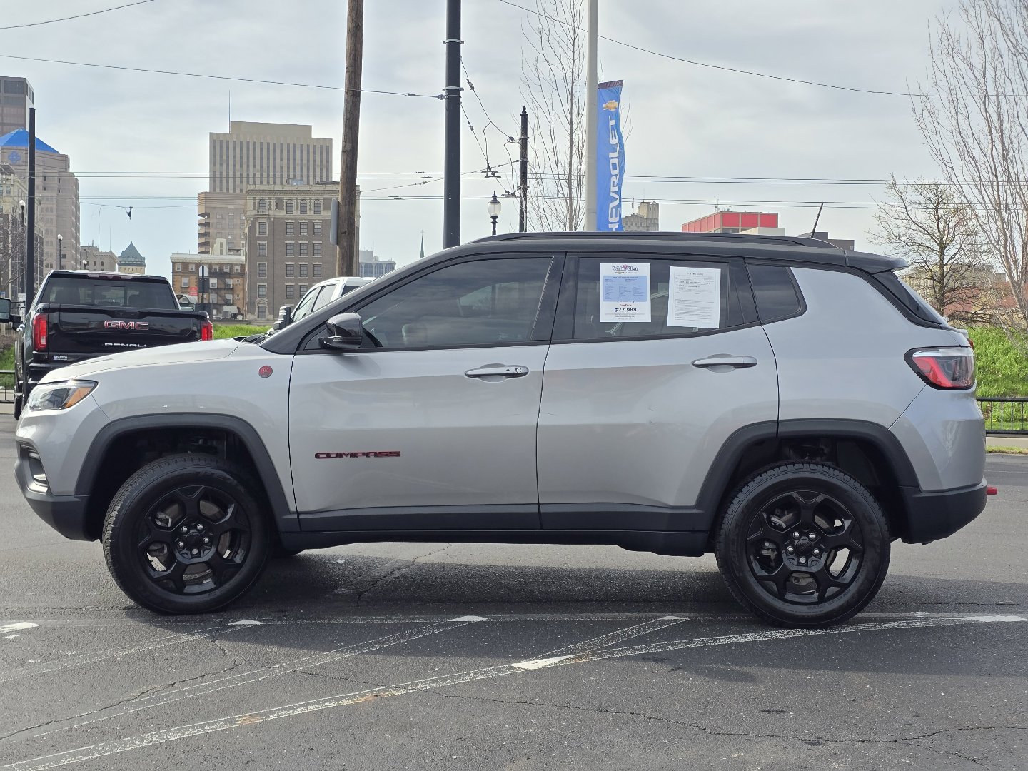 Used 2023 Jeep Compass Trailhawk image 21