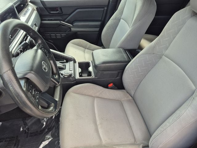 Used 2024 Toyota Tacoma SR5 AWD/4WD image 19