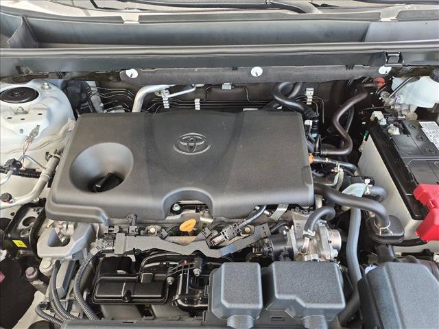 Used 2024 Toyota RAV4 LE AWD/4WD image 22