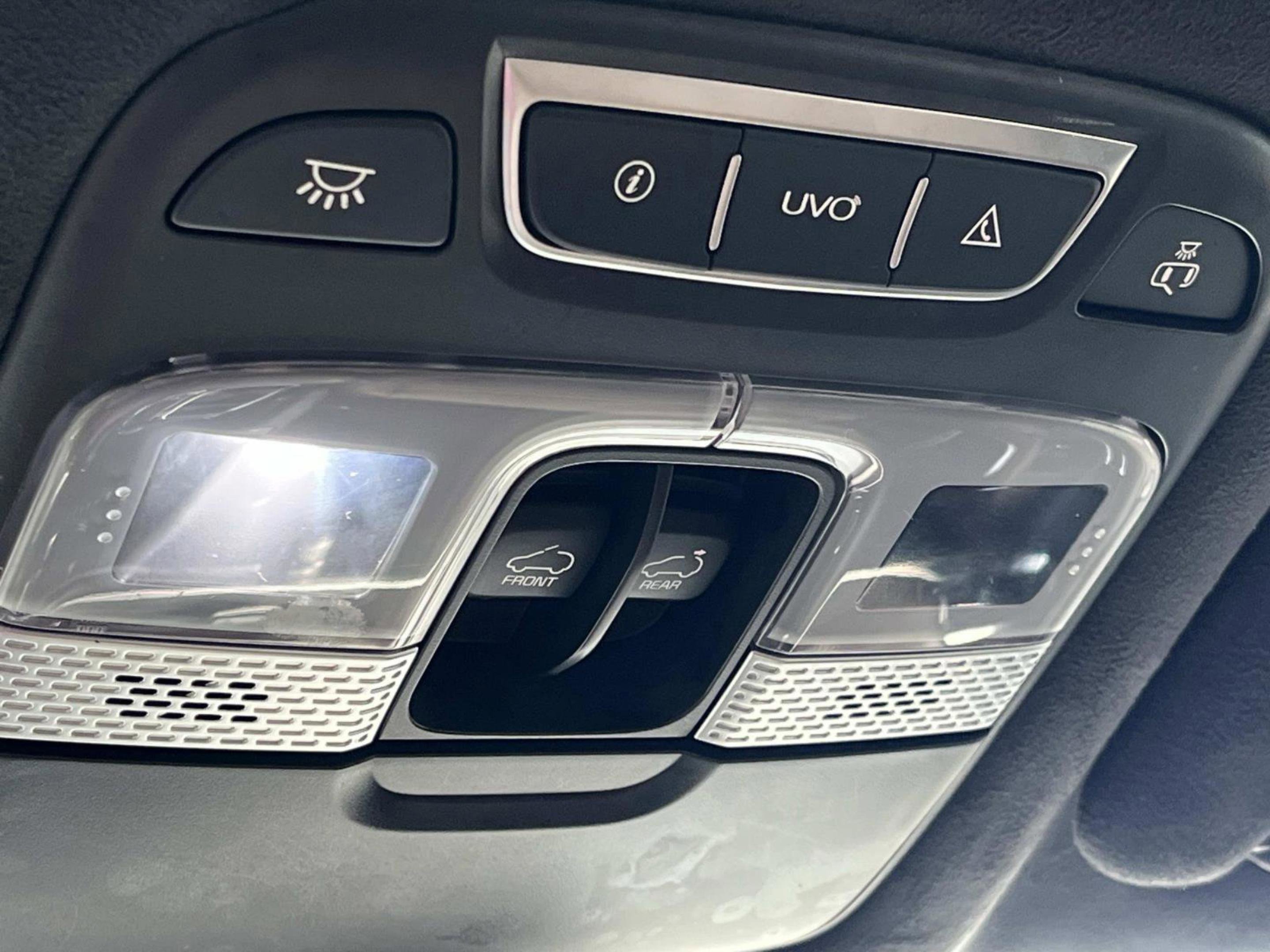 Used 2022 Kia Telluride SX w/ SX Prestige Package image 46