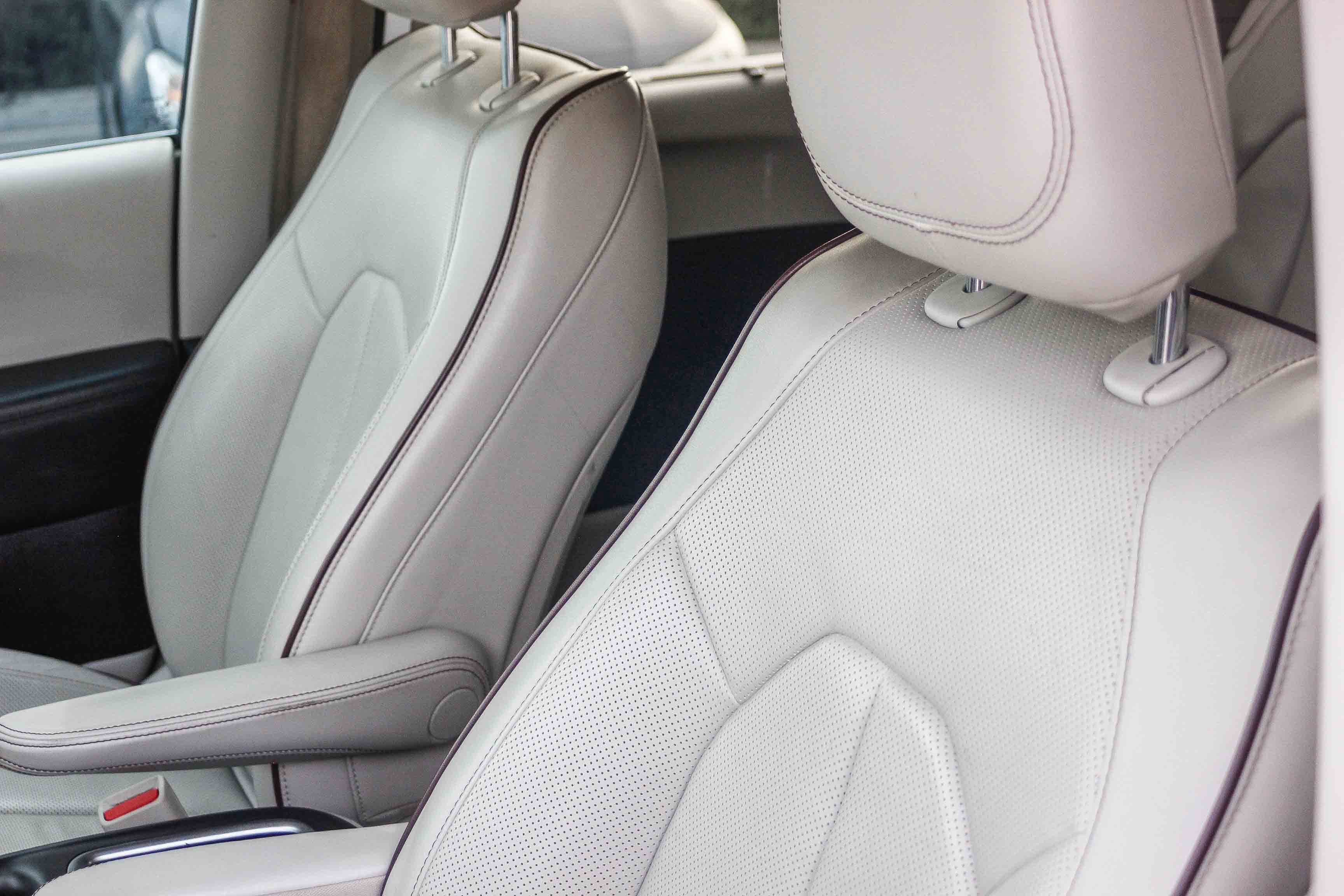 Used 2017 Chrysler Pacifica Limited w/ Advanced Safetytec Group image 24