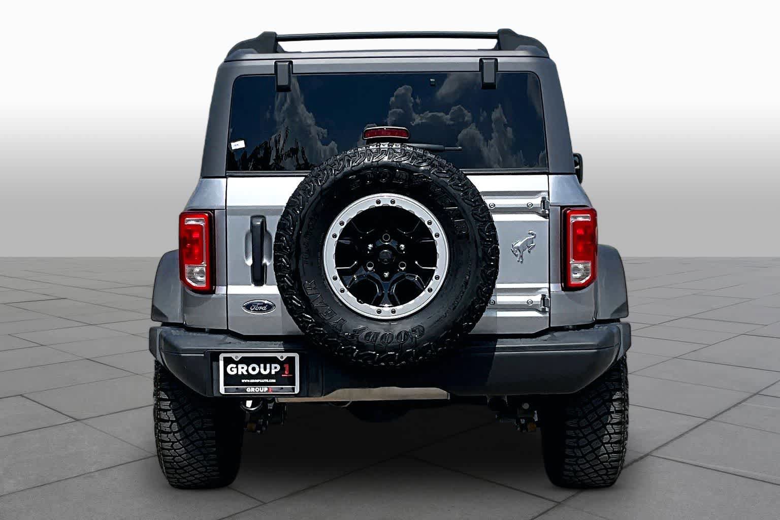 Used 2022 Ford Bronco Black Diamond w/ Sasquatch Package AWD/4WD image 5