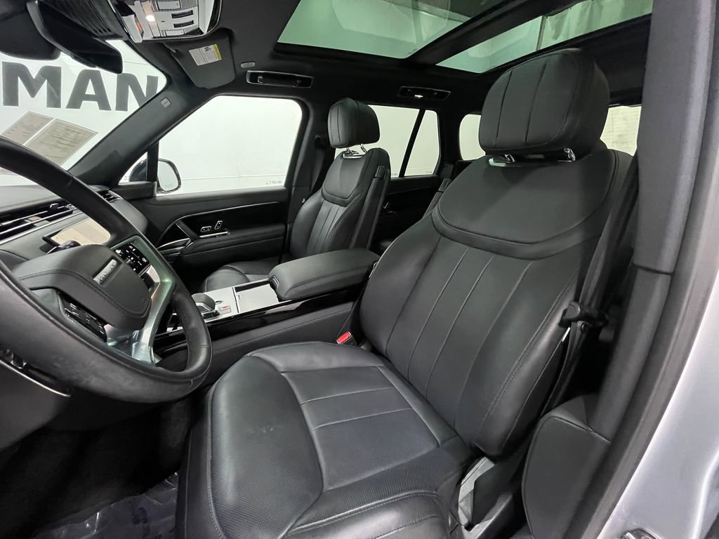 Used 2024 Land Rover Range Rover SE image 15