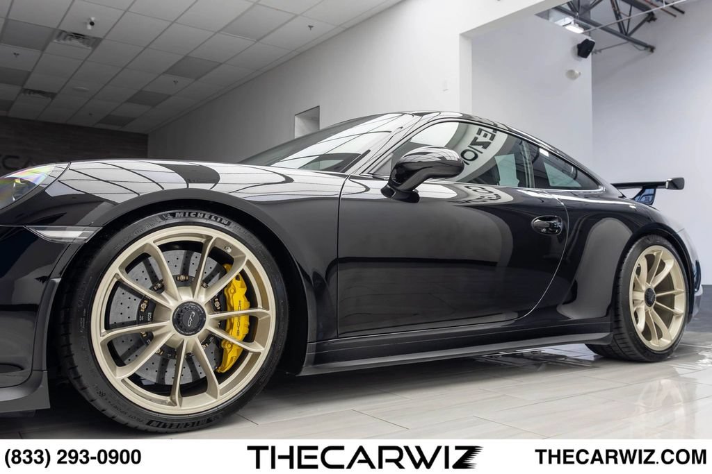 Used 2015 Porsche 911 GT3 RWD image 11