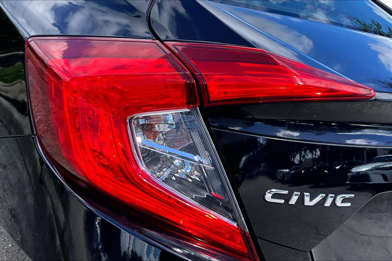 Used 2018 Honda Civic LX image 29
