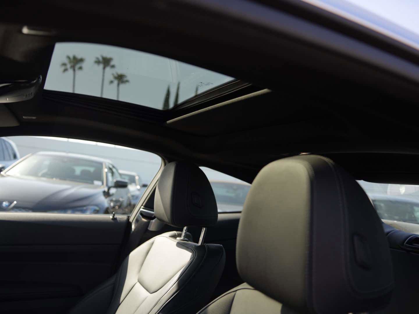 Used 2025 BMW 430i 430i Coupe RWD w/ Convenience Package image 9