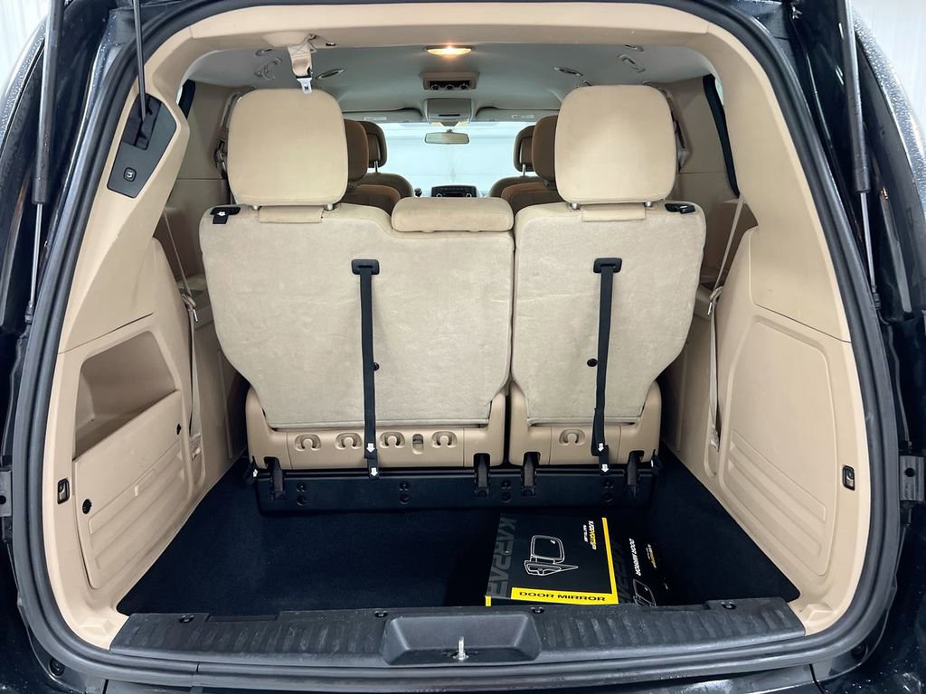 Used 2016 Dodge Grand Caravan SXT FWD image 23