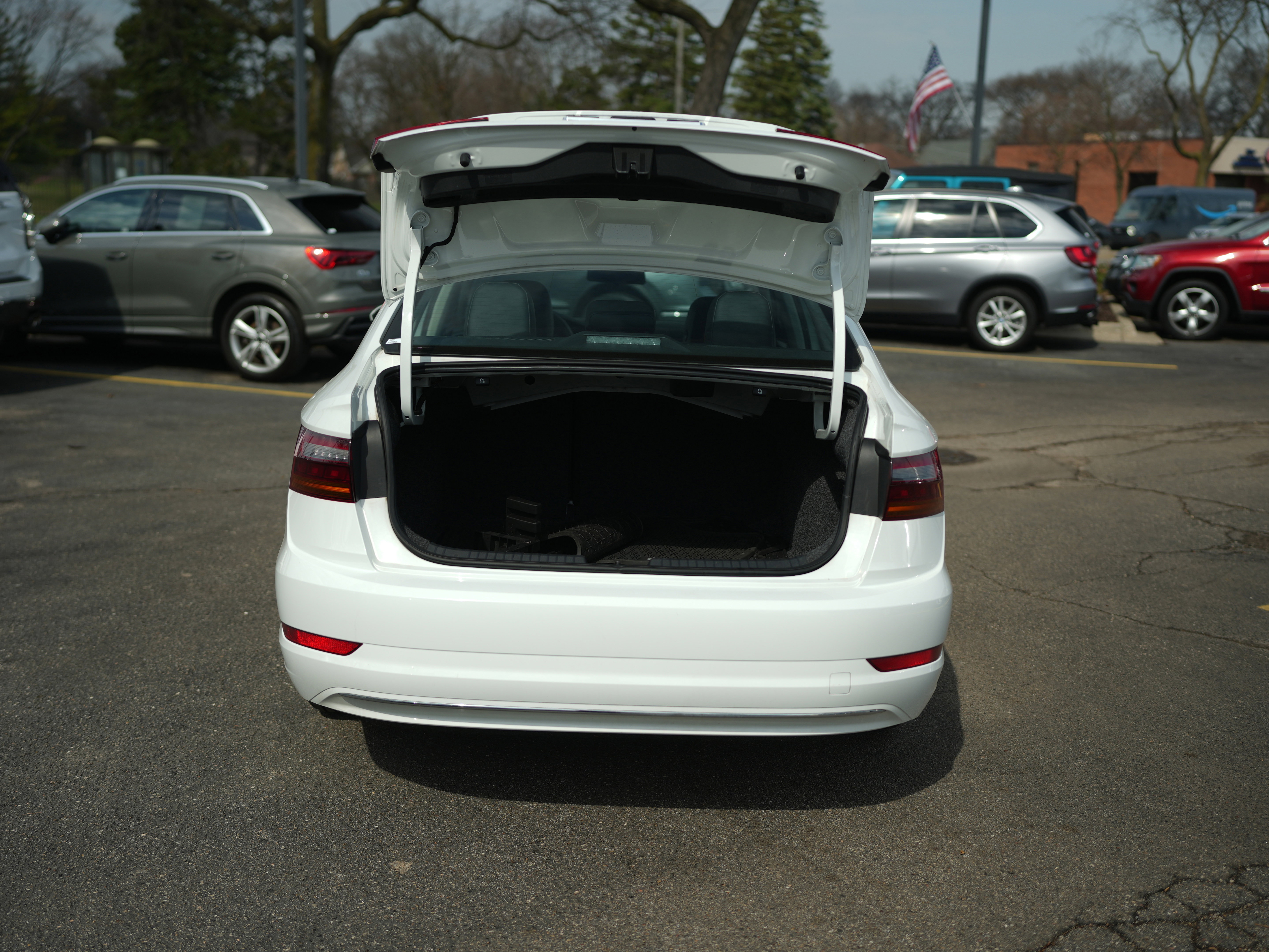 Used 2019 Volkswagen Jetta SE image 7