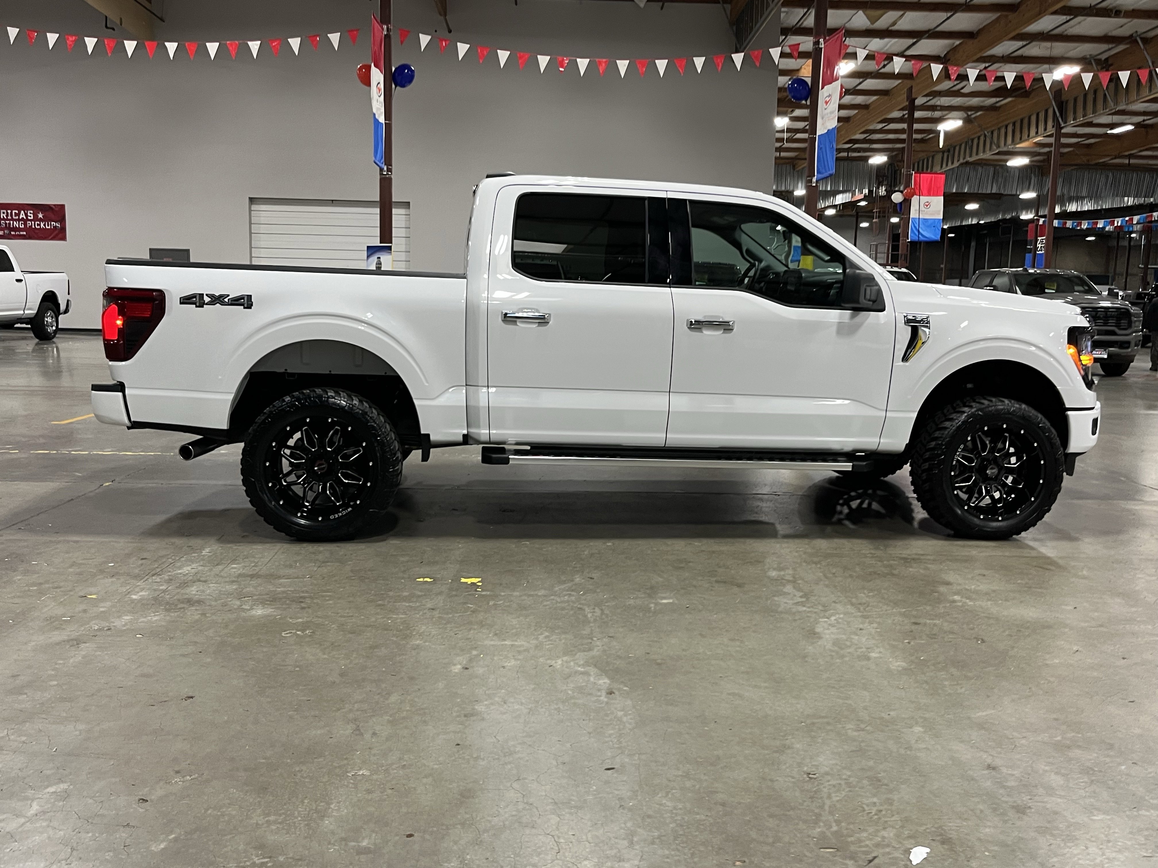 Used 2025 Ford F150 XLT w/ Equipment Group 301A Standard image 6