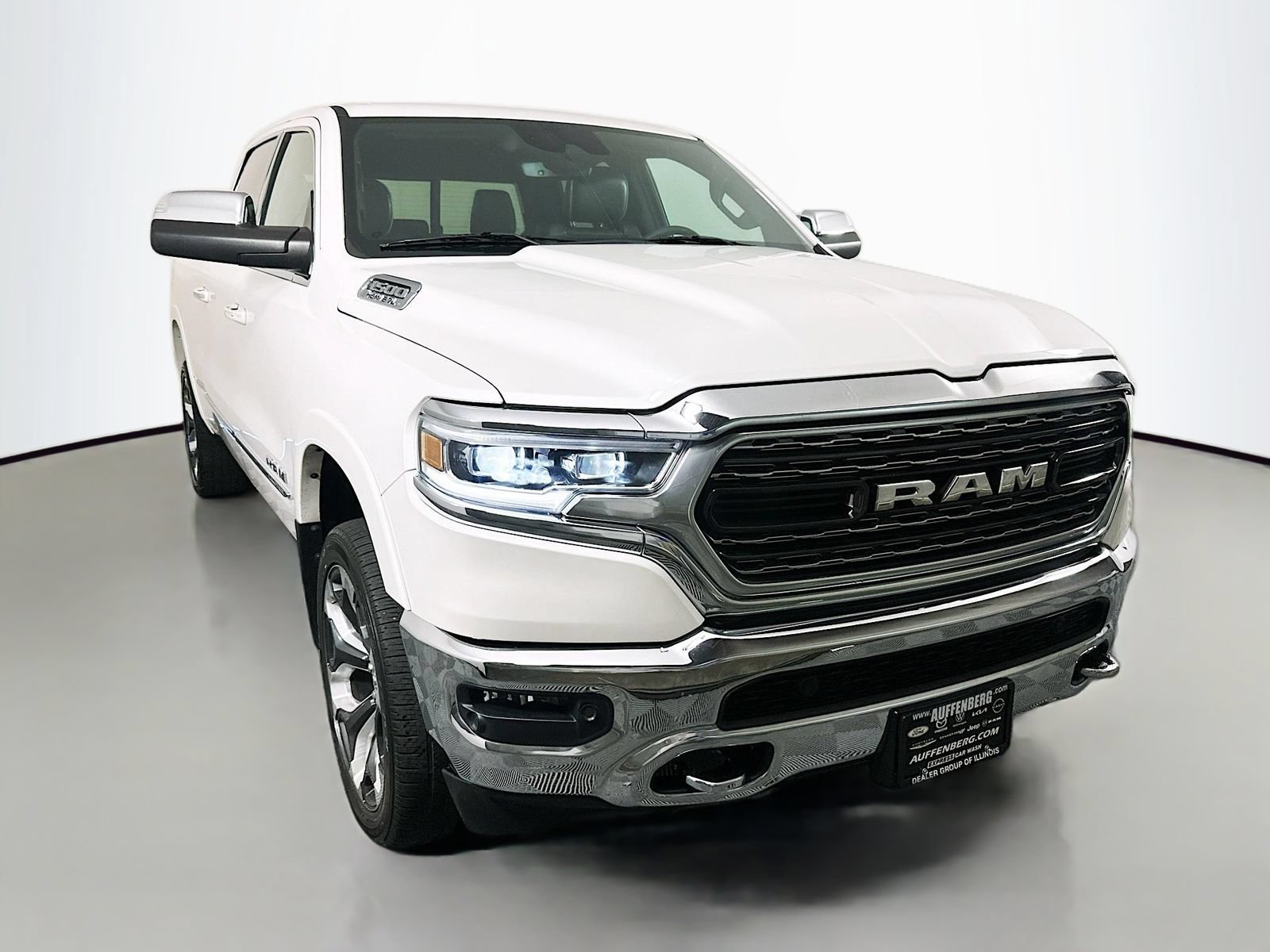 Used 2019 RAM 1500 Limited AWD/4WD image 1