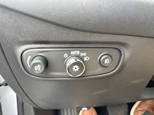 Used 2024 Chevrolet Equinox Premier w/ Redline Edition image 50