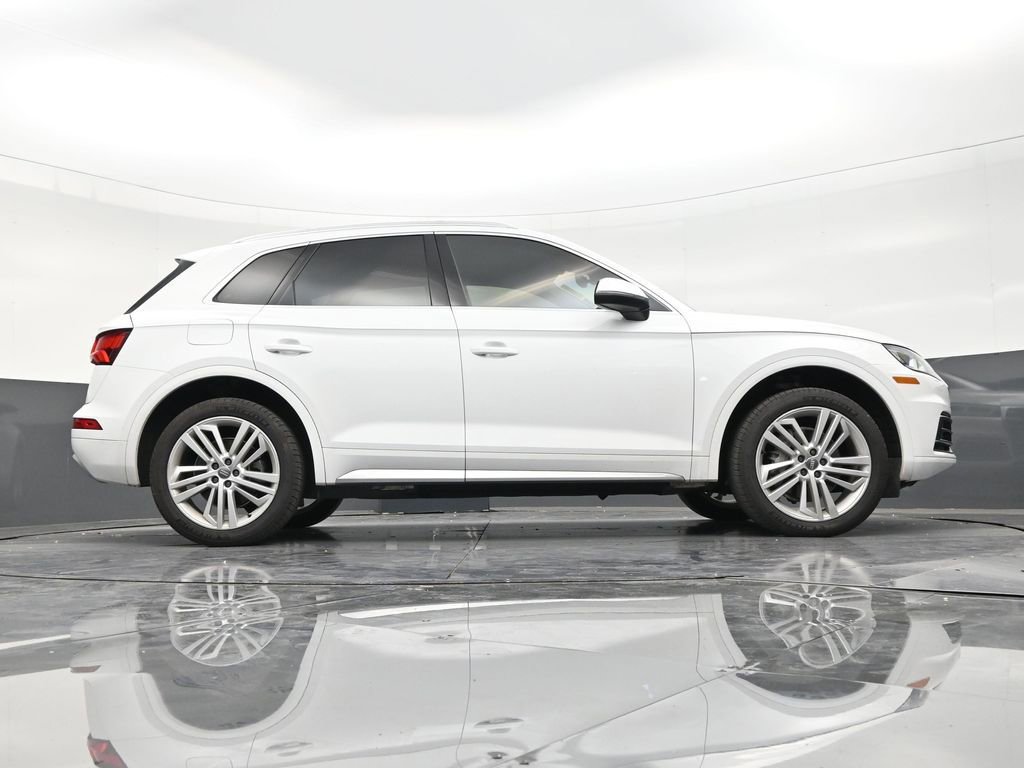 Used 2018 Audi Q5 2.0T Premium Plus w/ Premium Plus Package AWD/4WD image 25