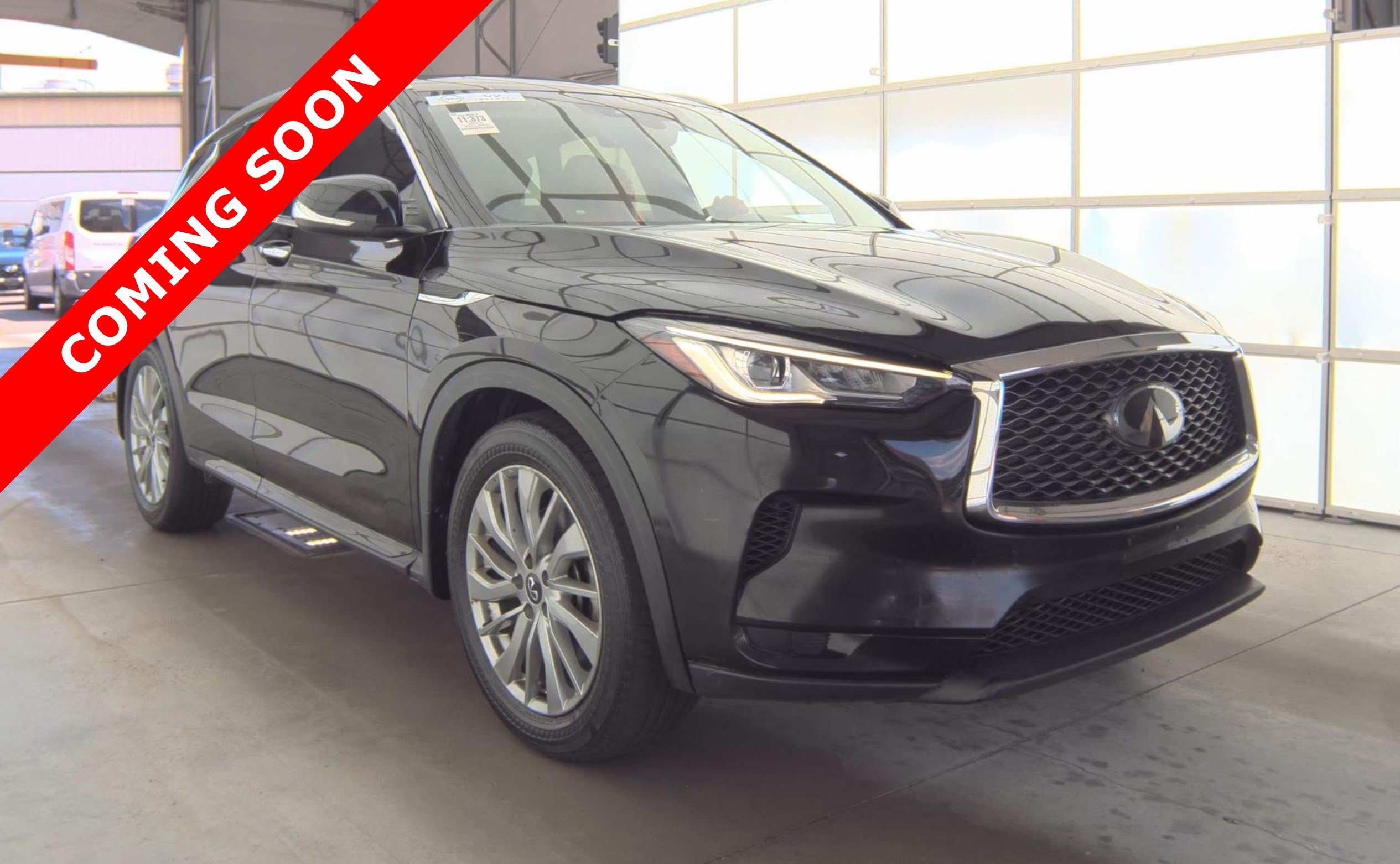 Used 2023 INFINITI QX50 Luxe AWD/4WD image 3