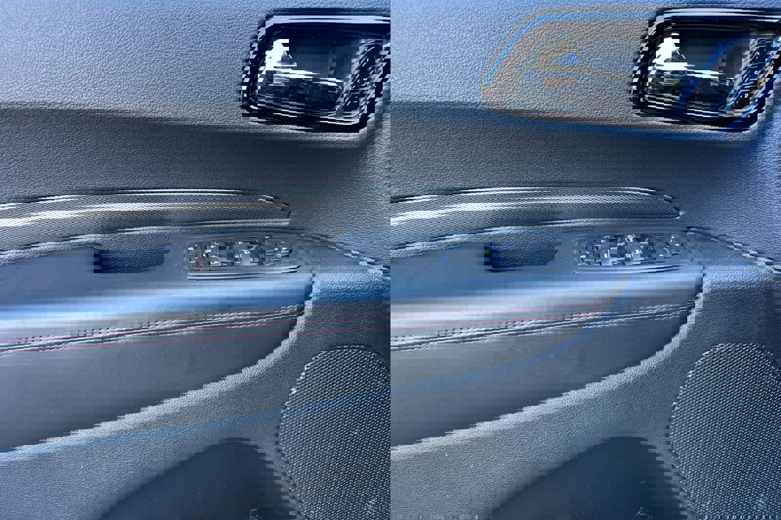 Used 2025 Dodge Durango R/T image 11