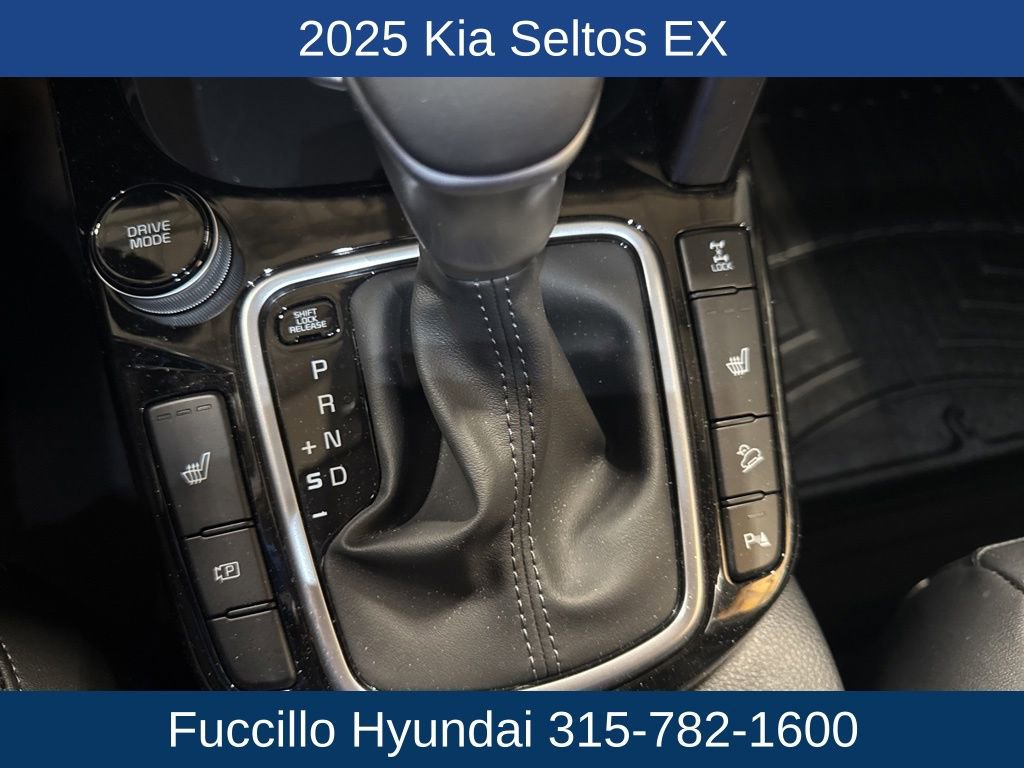 Used 2025 Kia Seltos EX image 21