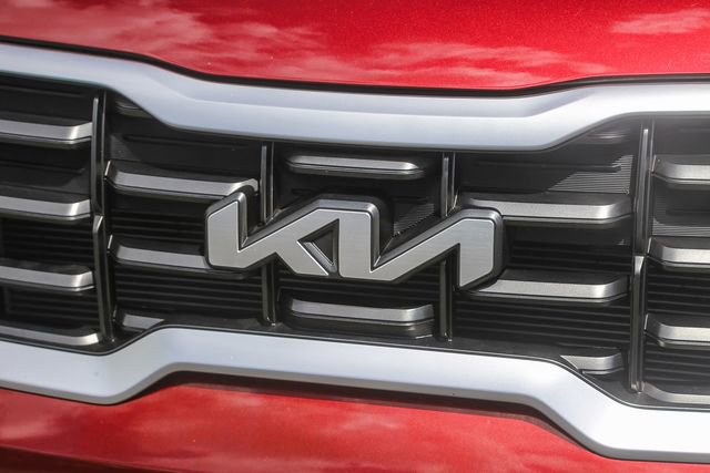 Certified 2024 Kia Telluride S w/ S Sunroof Package image 7