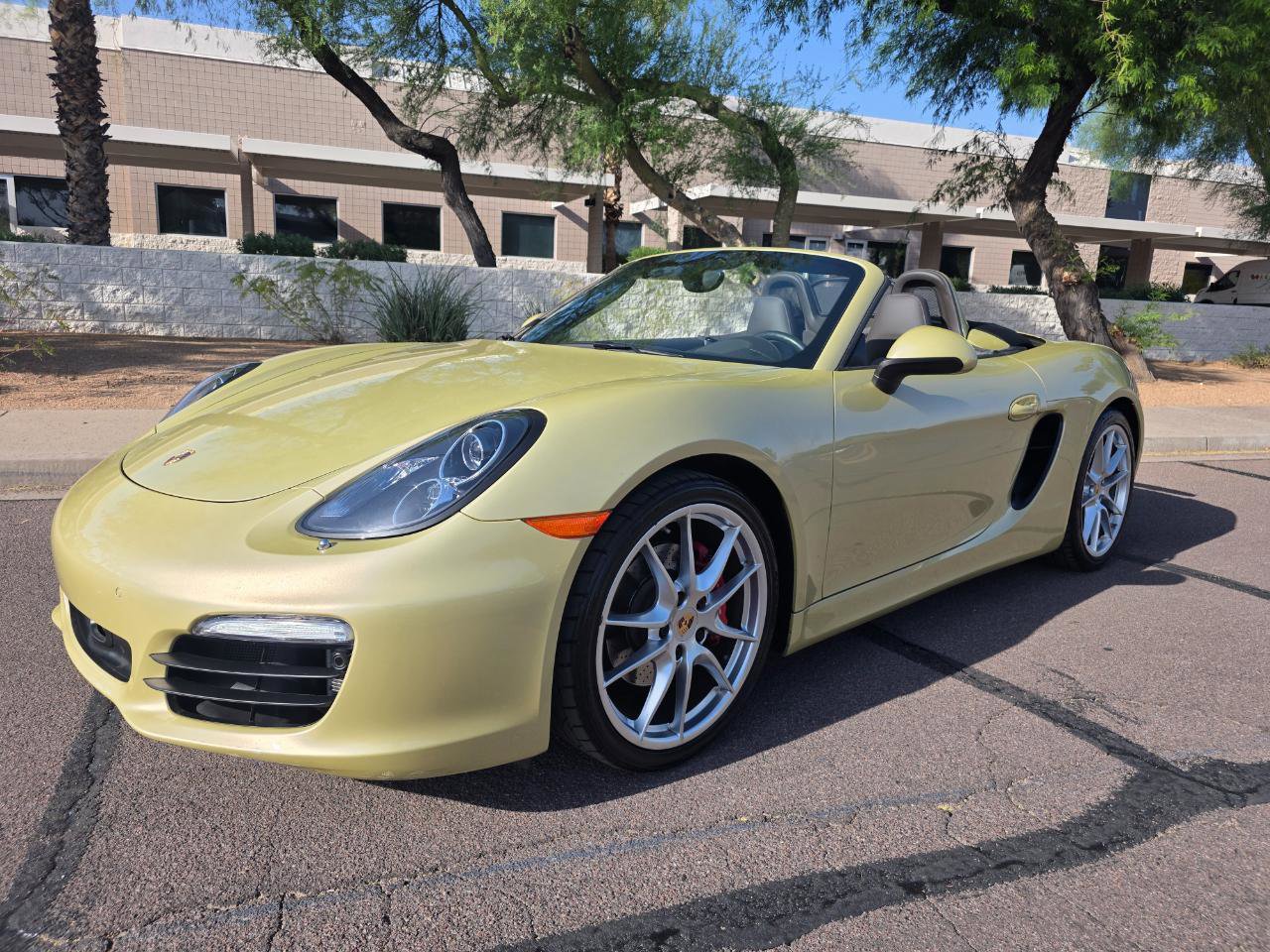 Used 2014 Porsche Boxster S image 3