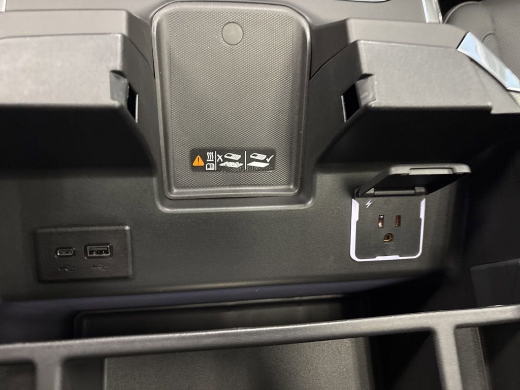 New 2026 Chevrolet Silverado 1500 LTZ w/ Technology Package AWD/4WD image 39