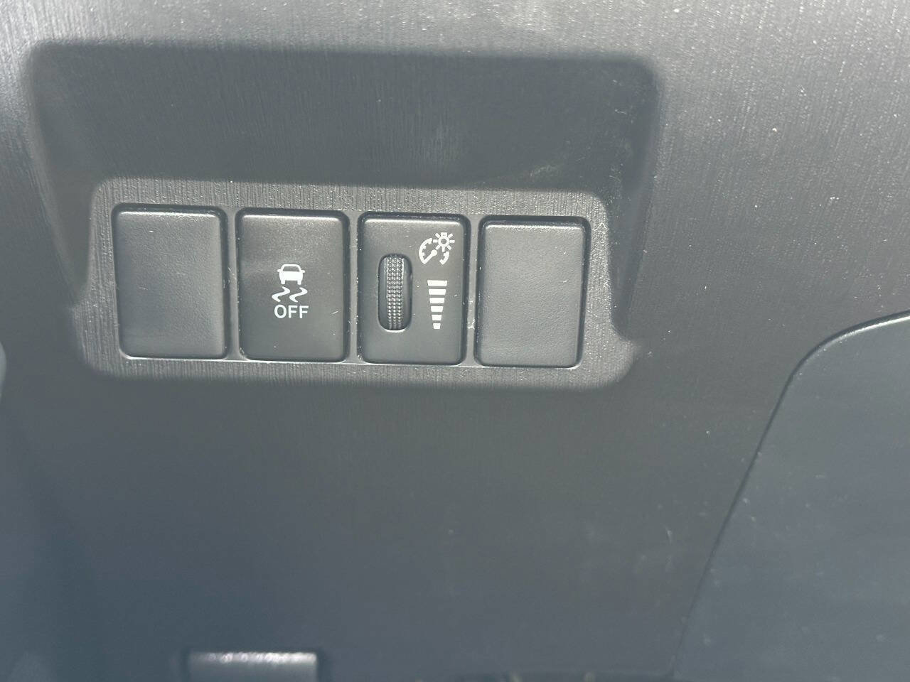 Used 2015 Toyota Prius V Three image 35