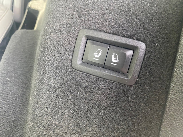 Used 2021 Jeep Grand Cherokee L Summit w/ Luxury Tech Group V image 24