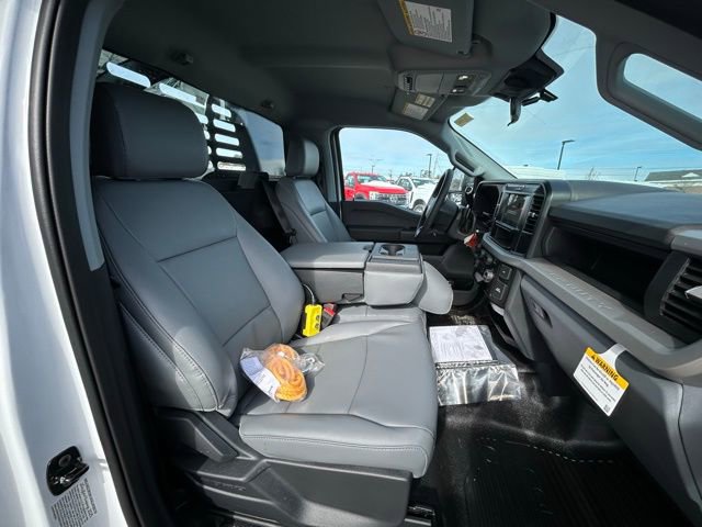 New 2026 Ford F550 4x4 Regular Cab Super Duty image 13