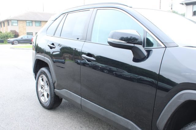 Used 2022 Toyota RAV4 XLE FWD image 46