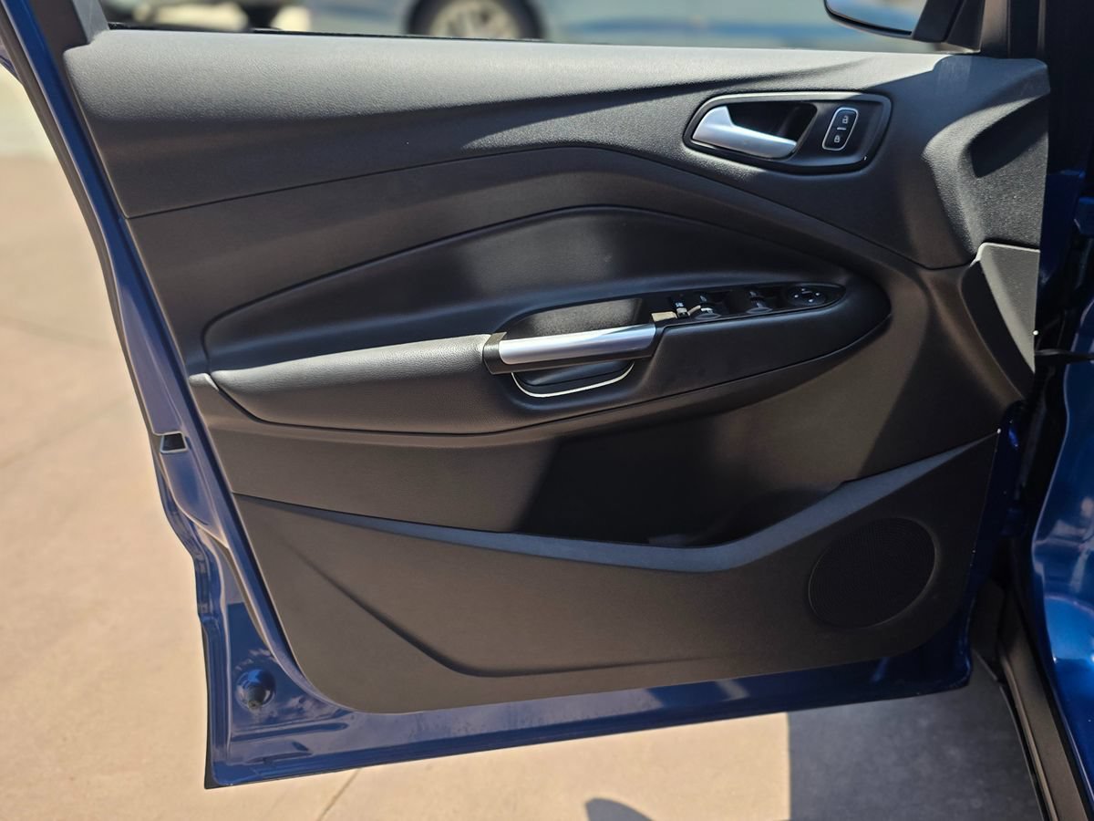 Used 2017 Ford Escape SE FWD image 26