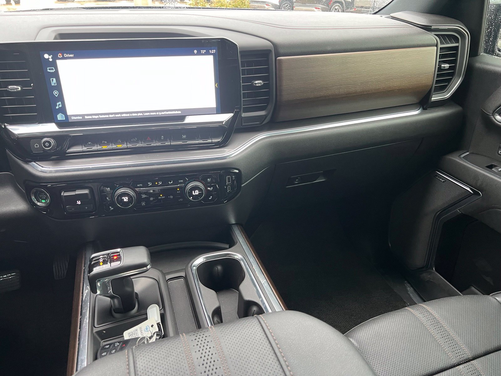 Used 2024 Chevrolet Silverado 1500 High Country w/ Technology Package RWD image 34