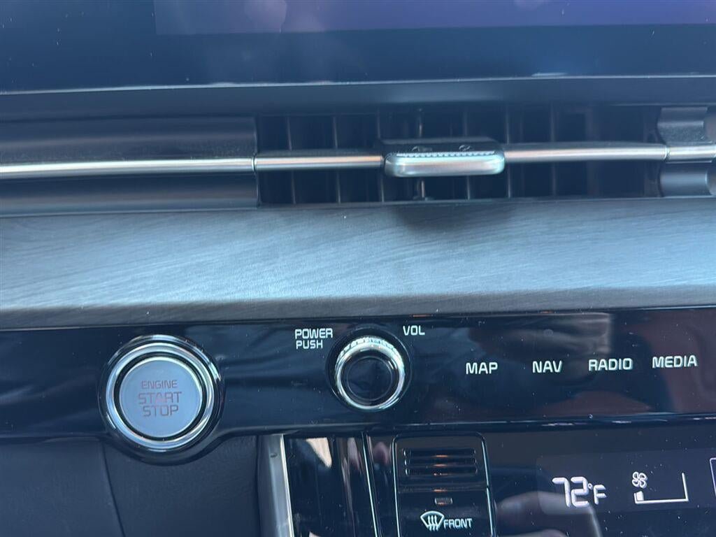 Used 2024 Kia Carnival SX FWD image 34