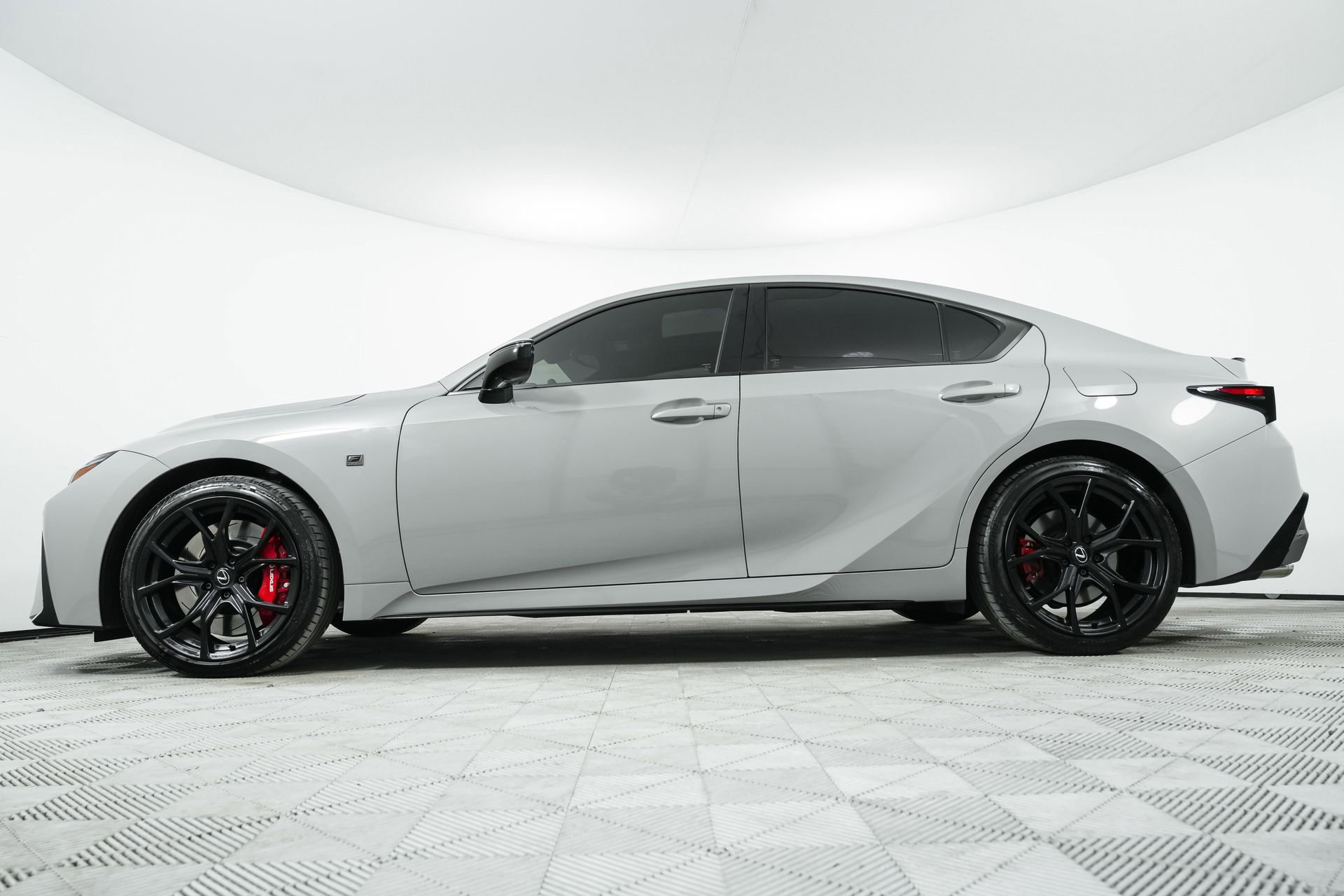 Used 2025 Lexus IS 500 w/ F-Sport Performance image 95