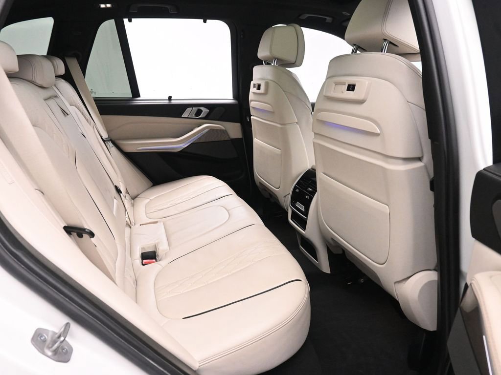 Used 2023 BMW X5 M50i w/ Executive Package image 21