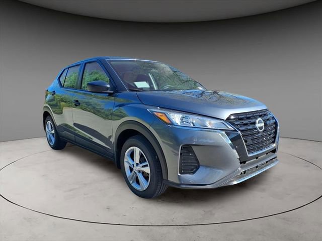 New 2025 Nissan Kicks Play S FWD image 10