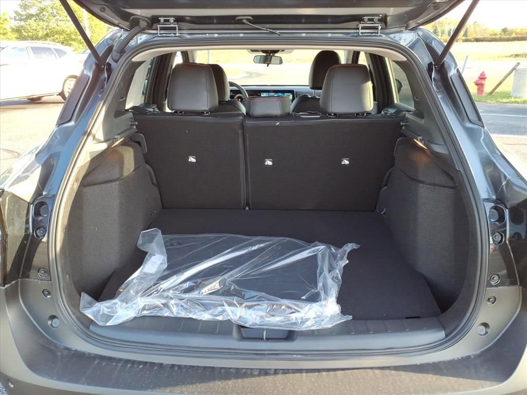 New 2026 Nissan Kicks SR w/ Cold Weather Package image 9