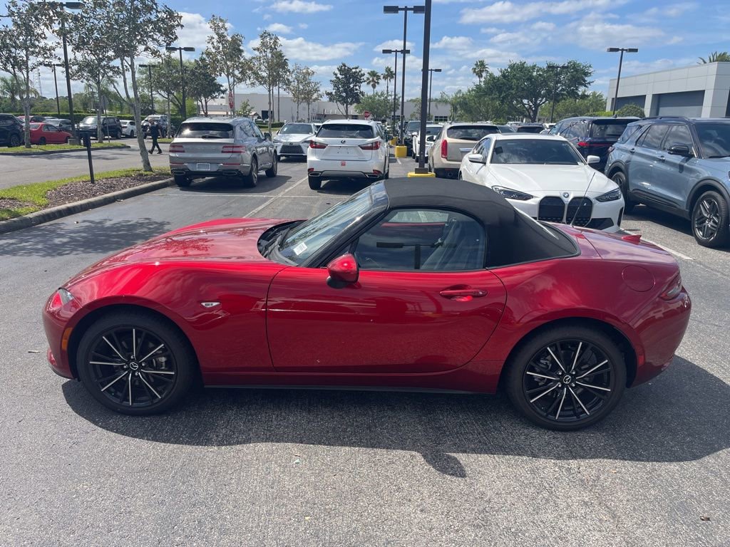 Used 2024 MAZDA MX-5 Miata Grand Touring image 2