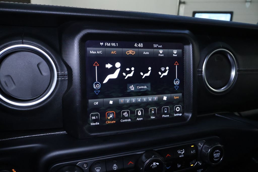 Used 2020 Jeep Gladiator Overland AWD/4WD image 26