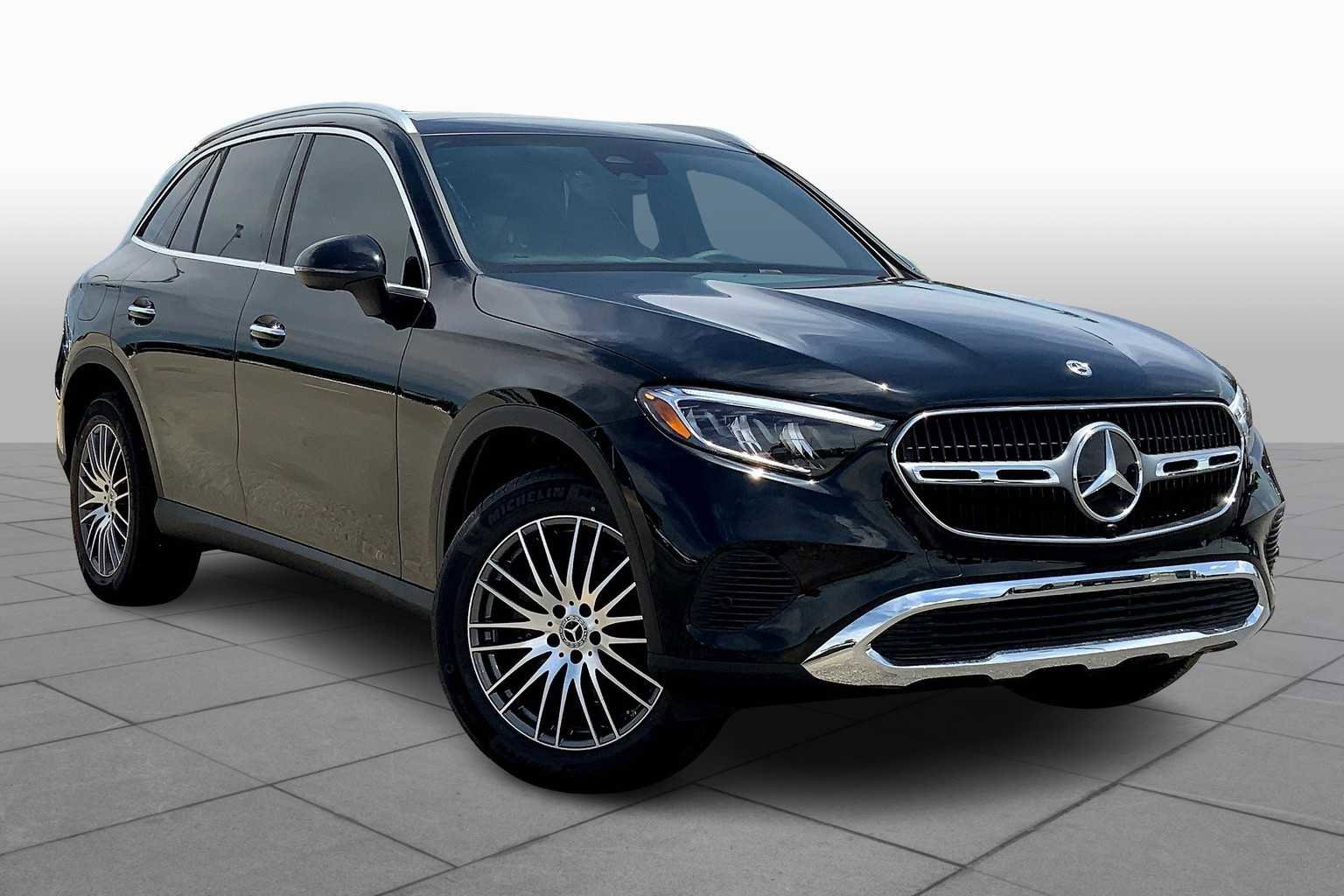 Used 2025 Mercedes-Benz GLC 300 image 2