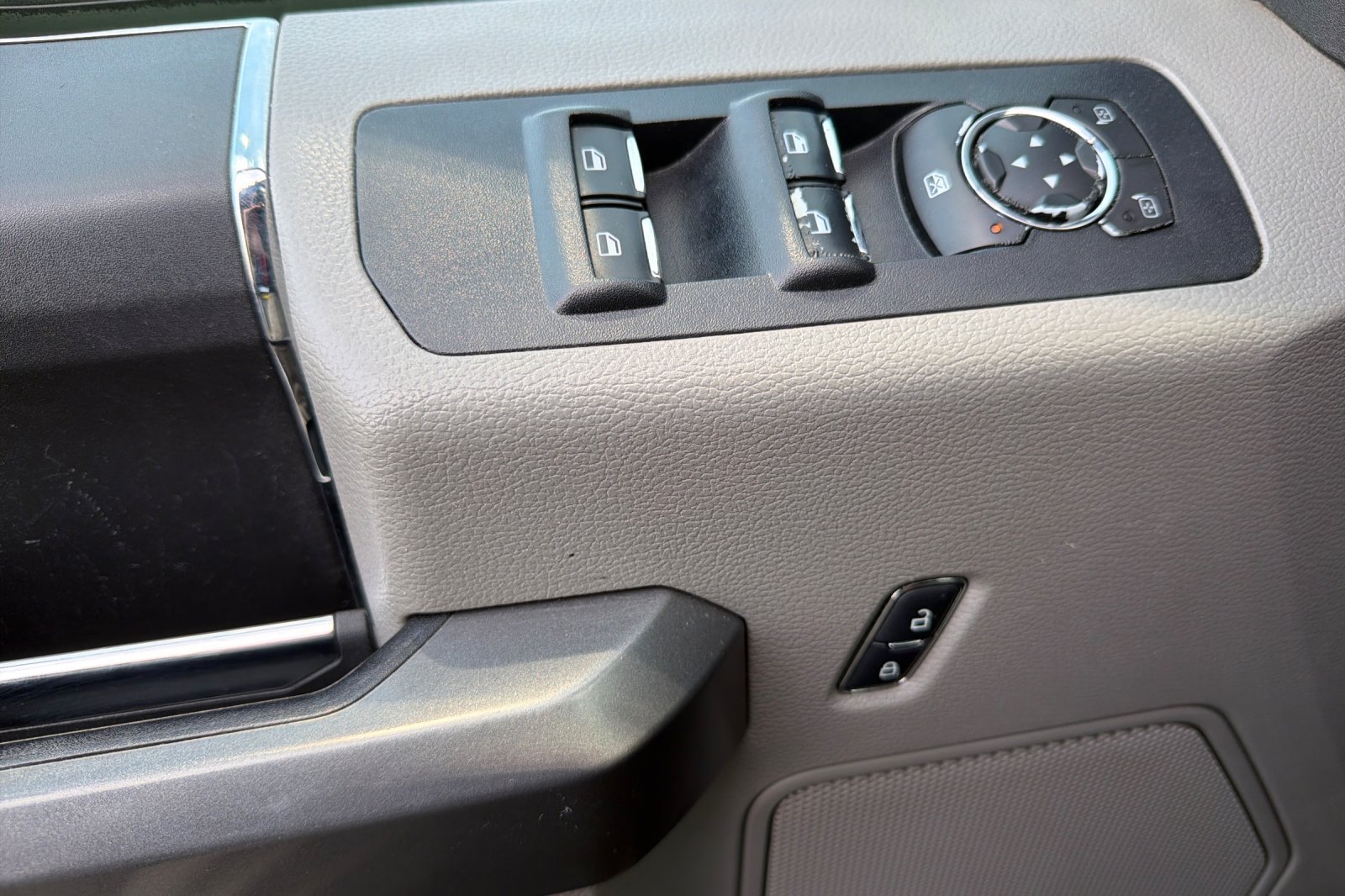 Used 2017 Ford F150 XLT RWD image 8