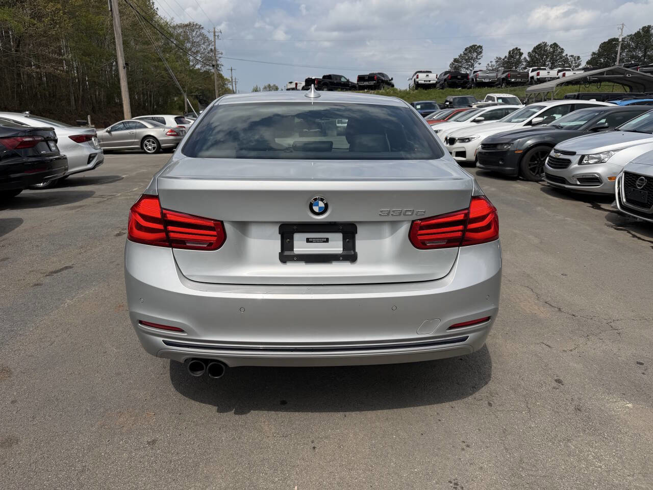 Used 2017 BMW 330e image 6