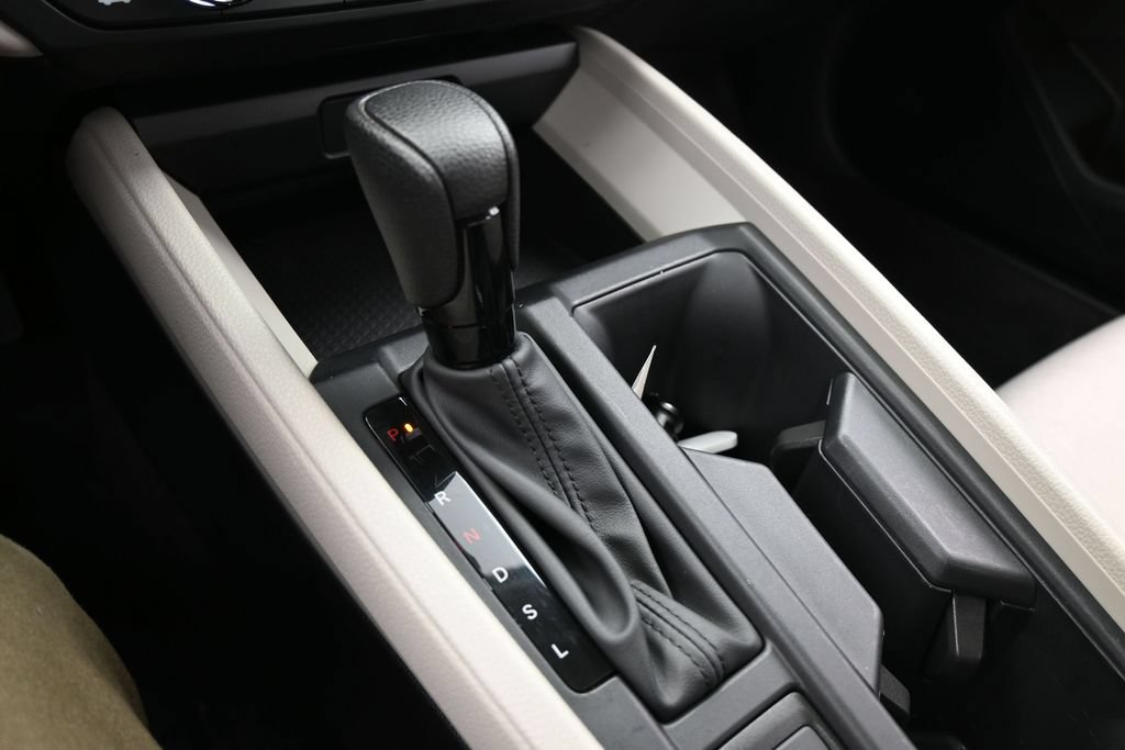 Used 2025 Honda Accord SE image 29