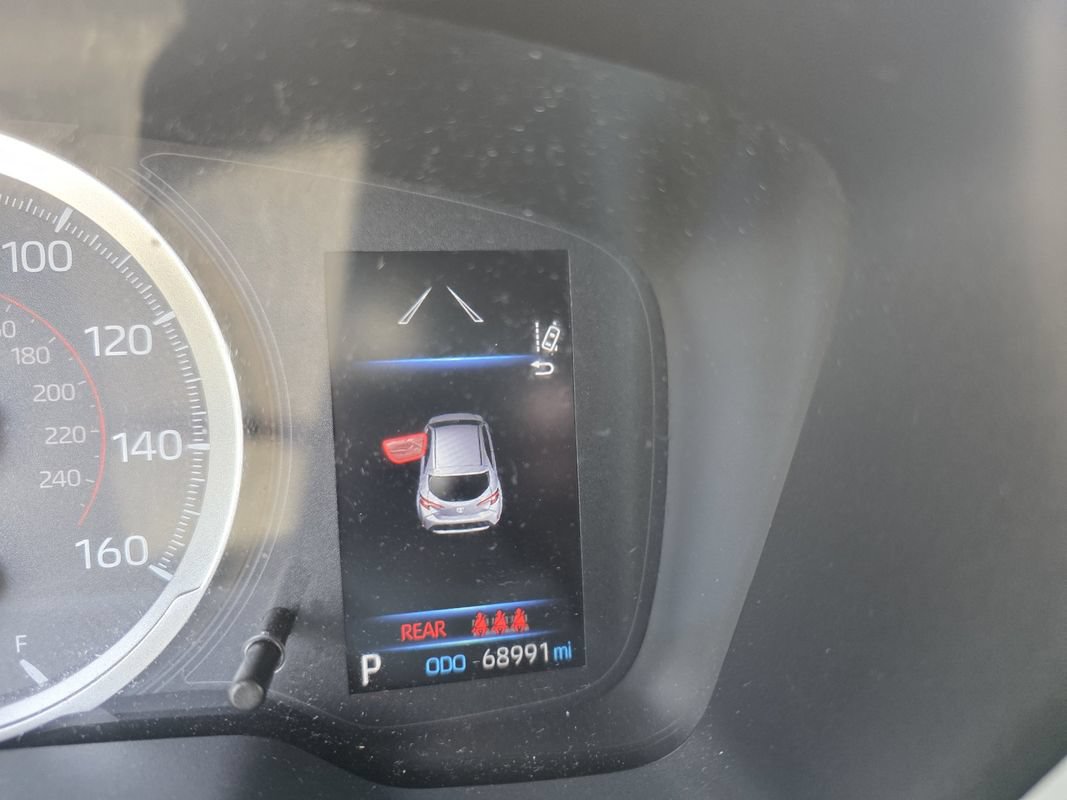 Used 2019 Toyota Corolla SE FWD image 23