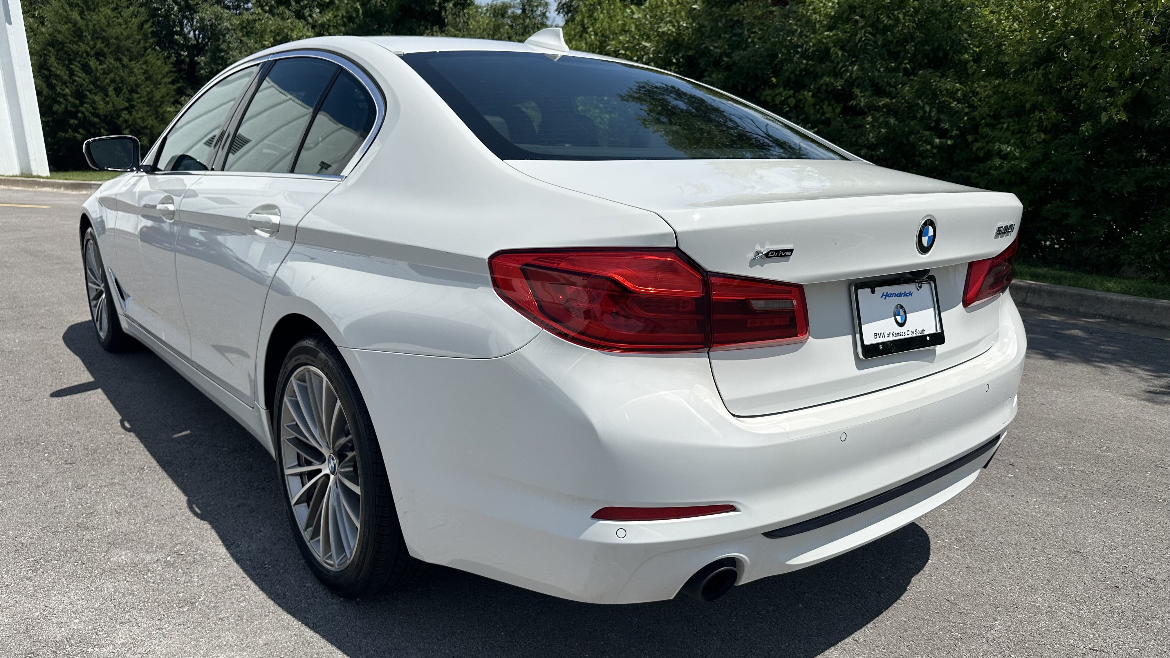 Used 2020 BMW 530i xDrive w/ Premium Package AWD/4WD image 7