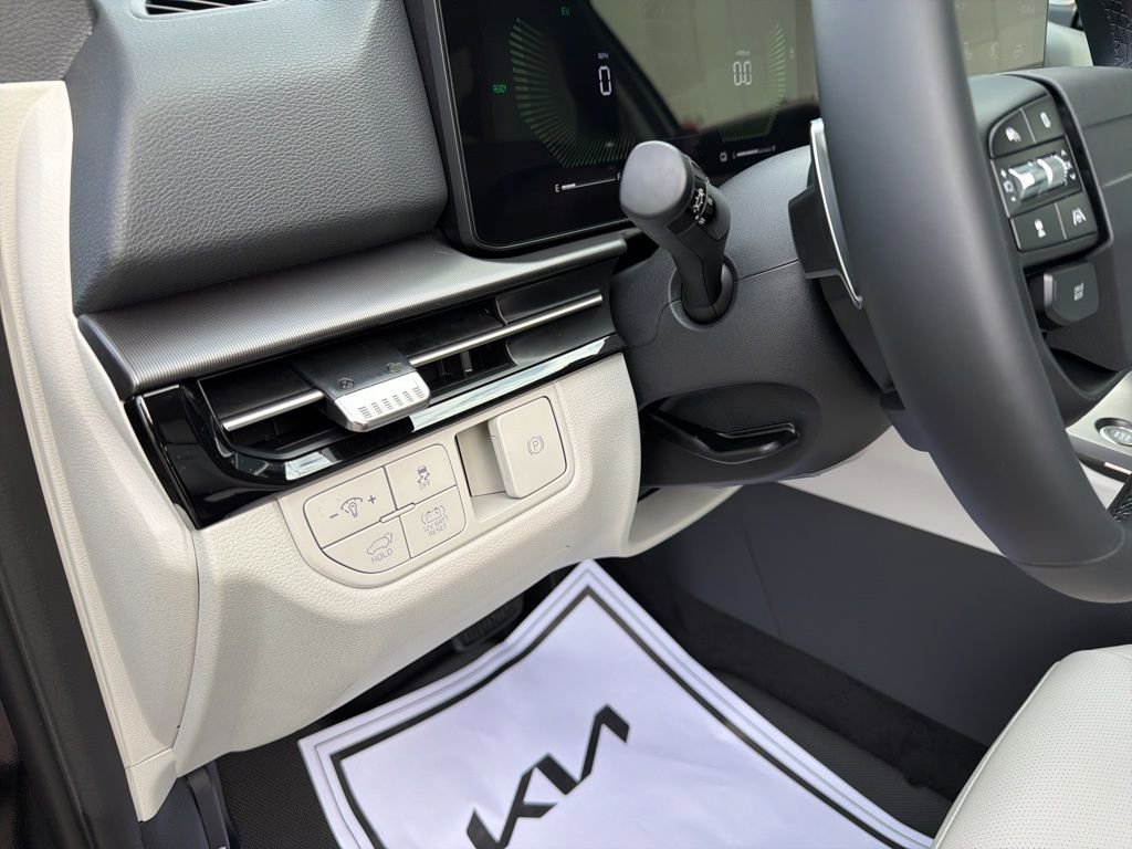 New 2026 Kia Sportage EX image 31