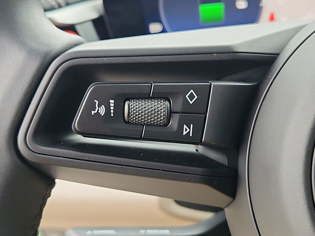 Used 2025 Porsche Macan 4S Electric image 19