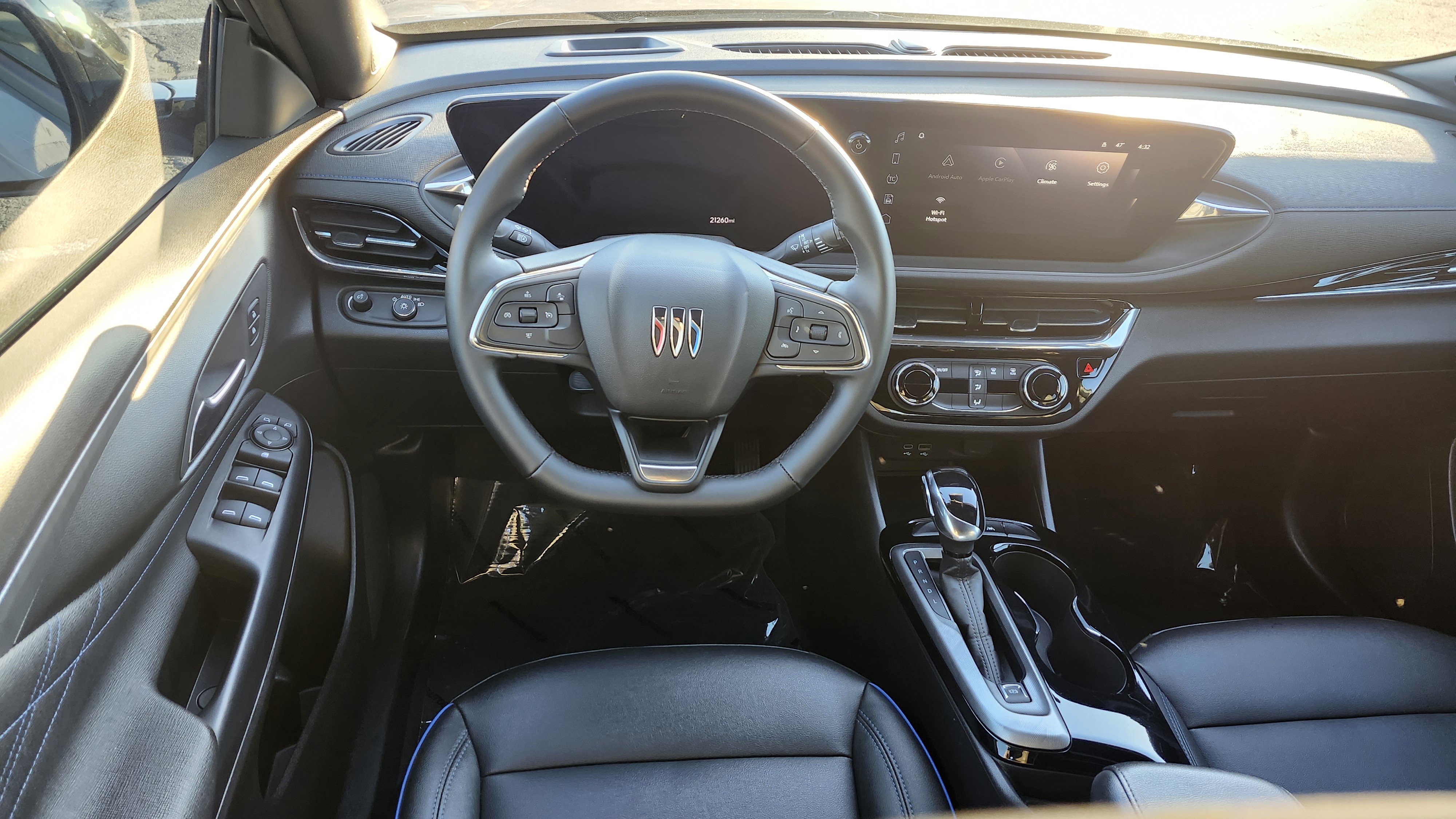 Used 2025 Buick Envista Sport Touring image 25